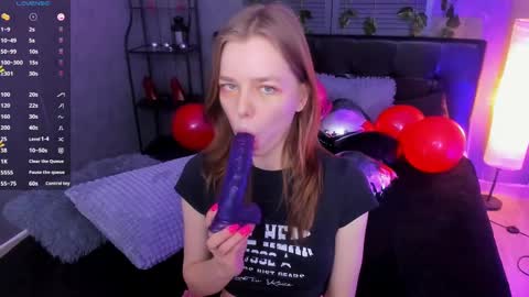 Snapshot of tina_tayllor chatting on 02-19-25, 02:44 Tina Tayllor MY SHEDULEMondayTuesdaySaturdaySunday online show from 02-19-25, 02:44