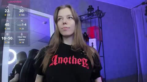 Snapshot of tina_tayllor chatting on 10-29-25, 06:53 Tina Tayllor MY SHEDULEMondayTuesdaySaturdaySunday online show from 10-29-25, 06:53