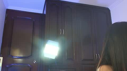 Tina Wild online show from 11-22-25, 01:37