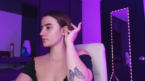 Tina  online show from 04-04-26, 01:37