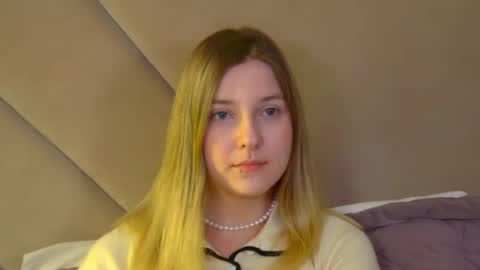 Snapshot of tinaburton chatting on 07-14-26, 05:18 TinaBurton online show from 07-14-26, 05:18