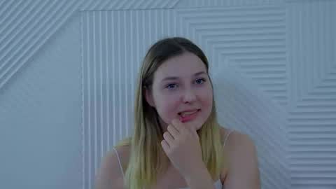 Snapshot of tinaburton chatting on 08-03-26, 04:11 TinaBurton online show from 08-03-26, 04:11