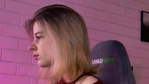 Tina Davil online show from 01-16-26, 09:13