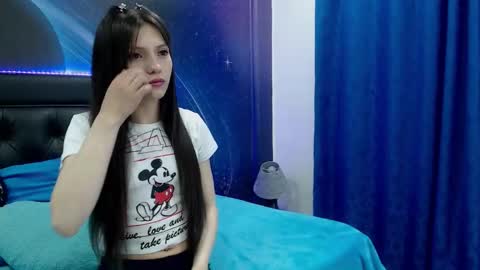 Snapshot of tinajons chatting on 09-25-25, 03:10 tinajons online show from 09-25-25, 03:10