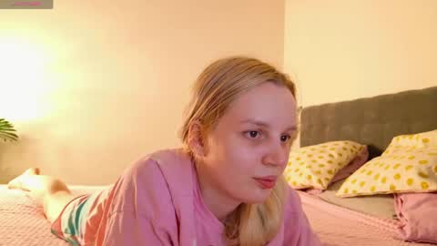 Snapshot of tinasiner chatting on 05-16-26, 03:00 tinasiner online show from 05-16-26, 03:00