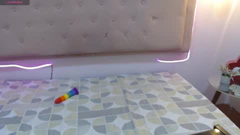 tinisweet online show from 01-16-26, 06:45