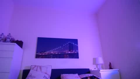 tinkerbell822 online show from 01-26-25, 08:46