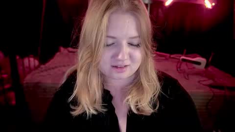 TinkerrBelll online show from 02-22-26, 08:07