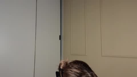 Tina online show from 09-19-25, 06:04