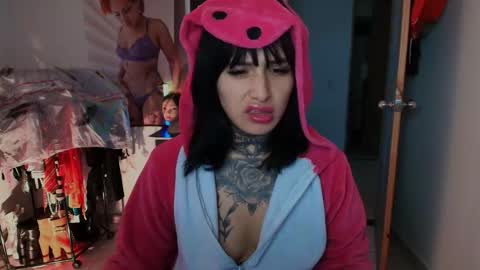 I AM BELLA  ----------- follow my  IG  TINNS 69 online show from 02-11-26, 12:26