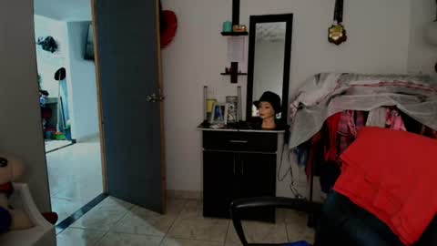 I AM BELLA  ----------- follow my  IG  TINNS 69 online show from 07-07-26, 02:47