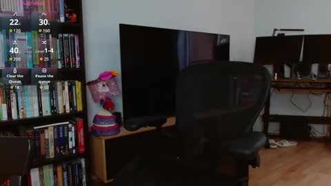 Tiny Caroline online show from 10-30-25, 07:36