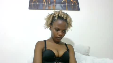 tiny_charm online show from 07-20-26, 08:11