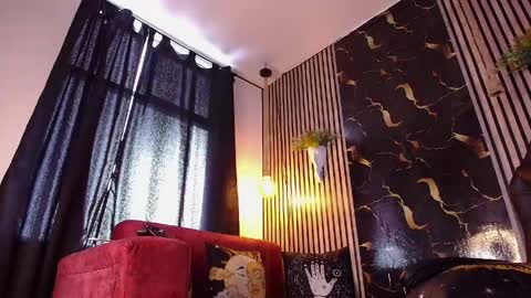 Snapshot of tiny_cherry chatting on 05-01-26, 12:43 Tiny online show from 05-01-26, 12:43