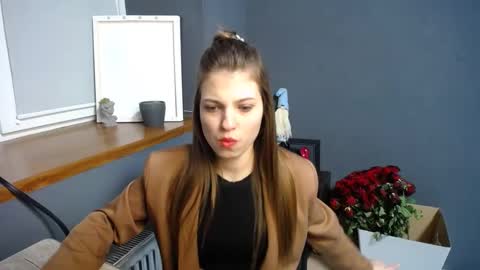 Snapshot of tiny_felicity chatting on 02-24-25, 07:33 Gloria online show from 02-24-25, 07:33