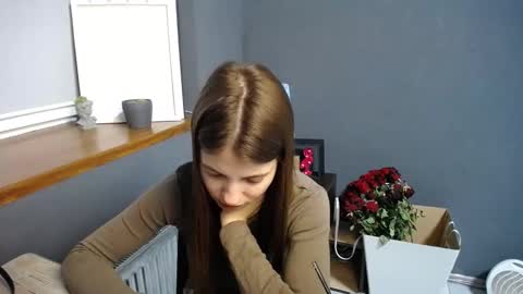Snapshot of tiny_felicity chatting on 02-27-25, 07:44 Gloria online show from 02-27-25, 07:44