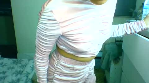 Snapshot of tinyasian911718 chatting on 12-09-24, 01:02 Tinyasian911718 sweetinyasian instagram online show from 12-09-24, 01:02