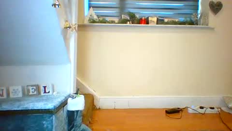 Snapshot of tinyasian911718 chatting on 12-16-24, 02:16 Tinyasian911718 sweetinyasian instagram online show from 12-16-24, 02:16