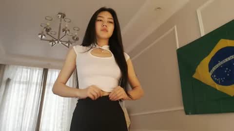 Snapshot of tinykawaii chatting on 06-18-26, 02:34 Tina extra tips in PVT online show from 06-18-26, 02:34