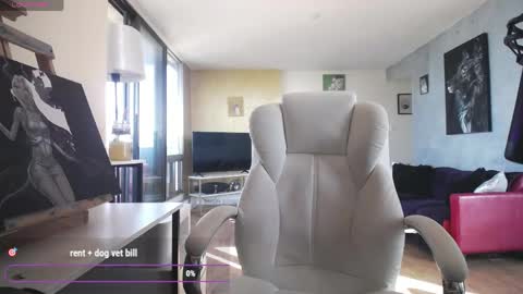 Snapshot of tinykylie chatting on 05-20-26, 11:16 stage Kylie Sinner brand CLITBAIT online show from 05-20-26, 11:16