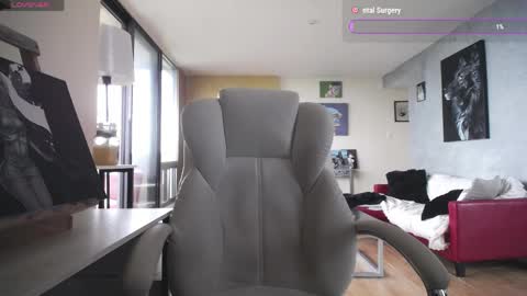 Snapshot of tinykylie chatting on 06-07-26, 06:33 stage Kylie Sinner brand CLITBAIT online show from 06-07-26, 06:33