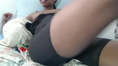 Amore online show from 03-11-25, 01:56