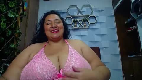 Snapshot of tistmature chatting on 09-19-25, 01:56 TISTMATURE online show from 09-19-25, 01:56