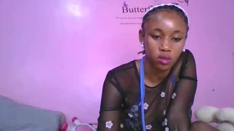 tits2002 online show from 04-21-26, 06:09