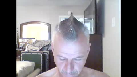 Snapshot of tnash24 chatting on 09-25-25, 10:46 tx46m online show from 09-25-25, 10:46