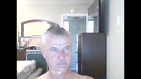 Snapshot of tnash24 chatting on 10-28-25, 10:23 tx46m online show from 10-28-25, 10:23