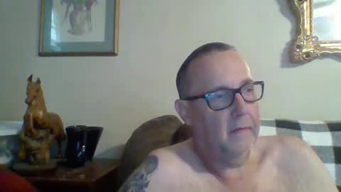 Vols online show from 10-26-25, 01:28