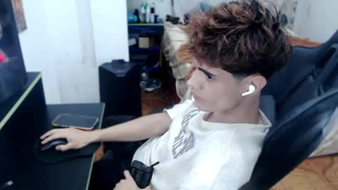 David online show from 04-18-26, 07:45