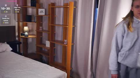 Mary online show from 01-09-26, 07:11