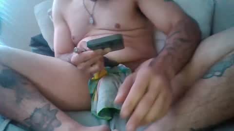 Dickinsince93 online show from 01-04-25, 03:49