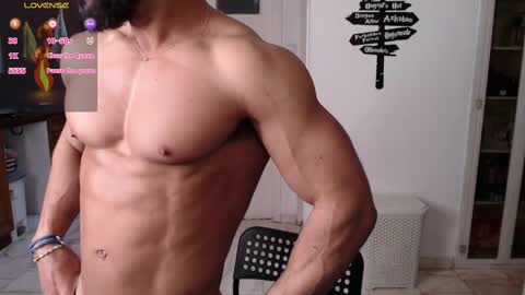 Snapshot of todd_dantes chatting on 02-07-25, 01:25 Todd online show from 02-07-25, 01:25