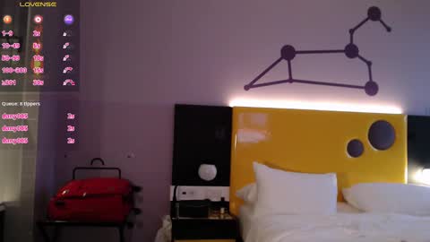 Snapshot of todd_dantes chatting on 02-22-25, 07:45 Todd online show from 02-22-25, 07:45