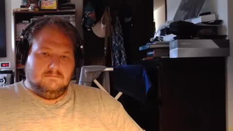 Snapshot of toede_0 chatting on 09-10-25, 05:57 Toede online show from 09-10-25, 05:57