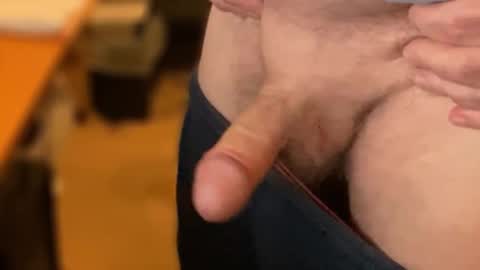 Snapshot of togbear chatting on 02-26-25, 07:49 Togbear online show from 02-26-25, 07:49