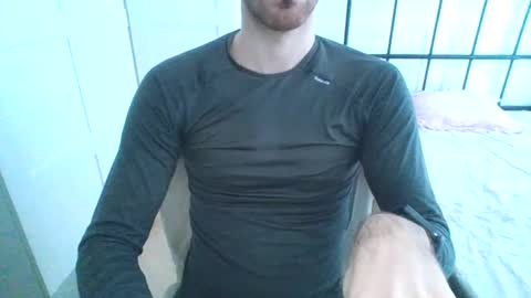 Snapshot of toja112 chatting on 01-07-25, 10:01 Martin online show from 01-07-25, 10:01