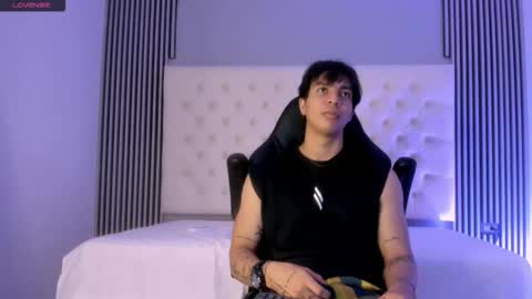 toji lee online show from 12-03-25, 04:09