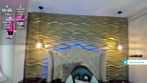 toky         online show from 02-18-25, 07:09