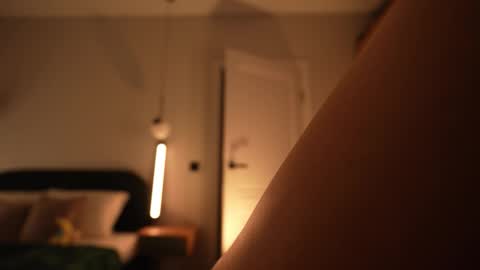 Sage. TG channel  online show from 10-21-25, 10:10