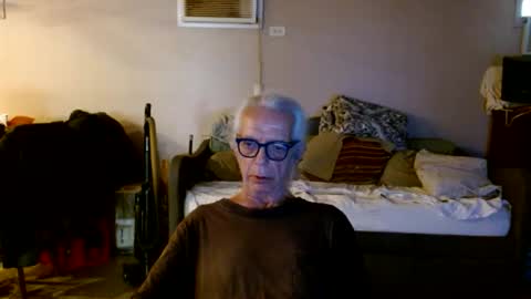 tom112292014 online show from 06-07-26, 04:00