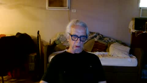 tom112292014 online show from 06-12-26, 10:58