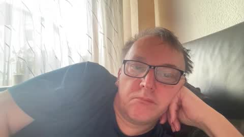 Tom online show from 02-01-25, 08:29