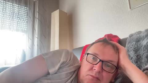 Tom online show from 03-07-25, 02:34