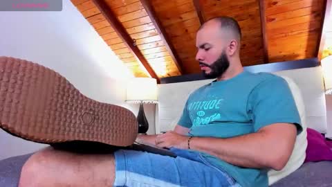   online show from 11-07-25, 01:22