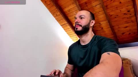   online show from 02-09-26, 12:42