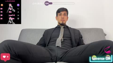 Snapshot of tom_blunt96 chatting on 04-22-26, 07:48 TOM online show from 04-22-26, 07:48