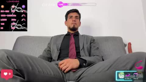 Snapshot of tom_blunt96 chatting on 04-24-26, 12:29 TOM online show from 04-24-26, 12:29